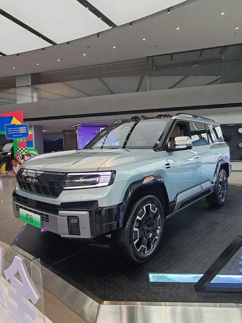 广州6比亚迪方程豹硬派越野的爆款，英菲尼迪35周年与你共成长